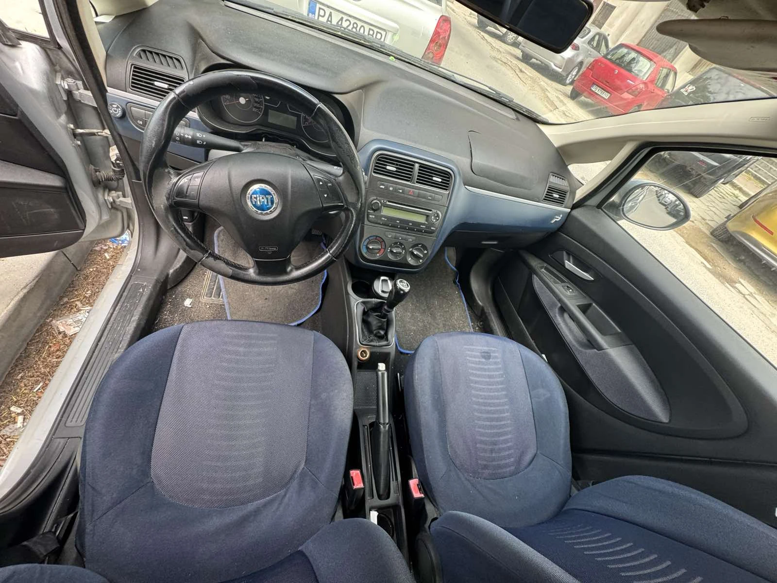 Fiat Punto 1.4 i, снимка 5 - Автомобили и джипове - 54625792