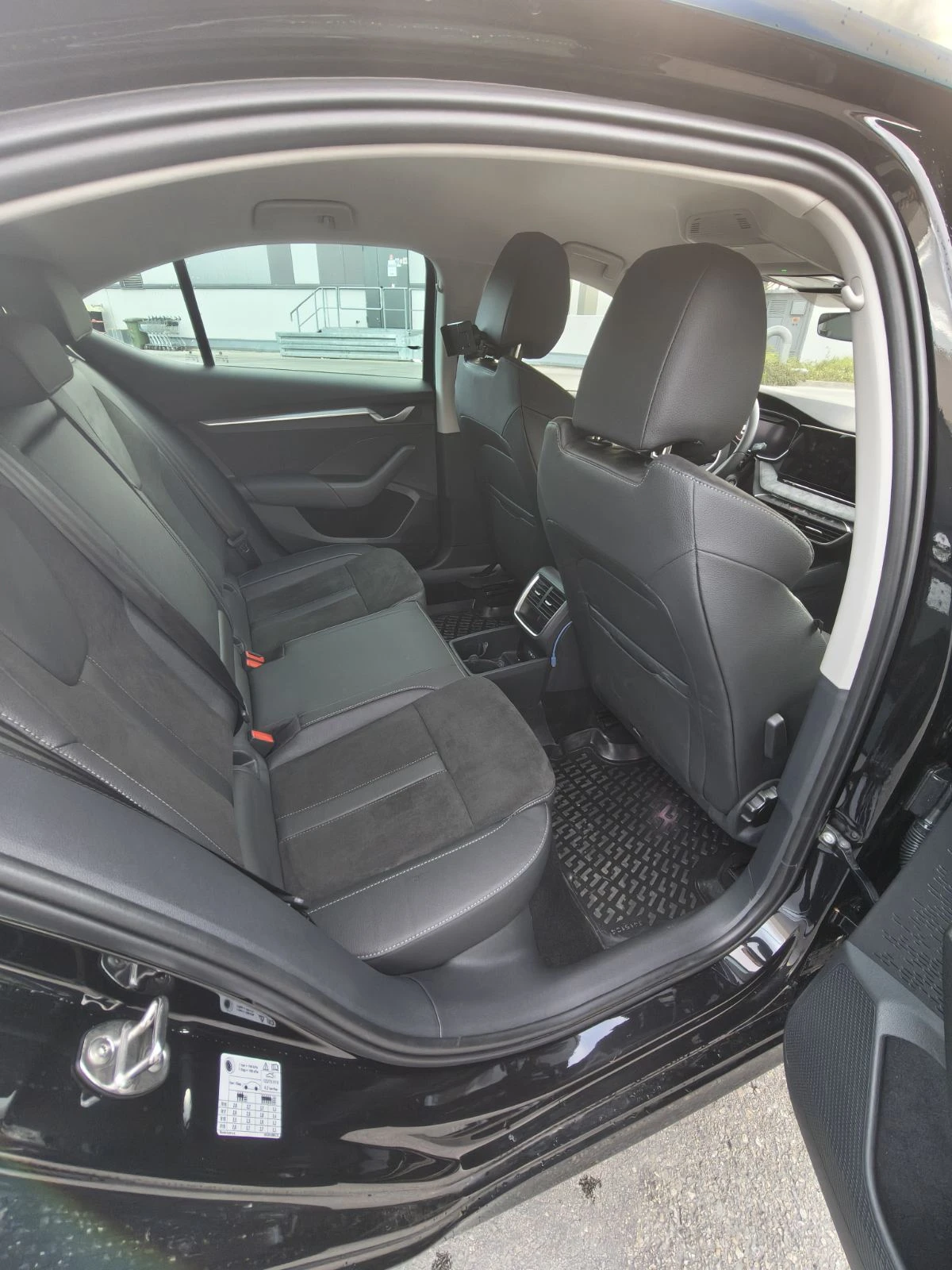 Skoda Octavia Edition 130, гаранция до 2030, снимка 10 - Автомобили и джипове - 54943296