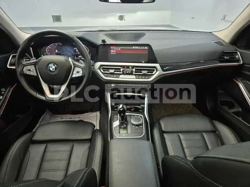 BMW 320 ПОДГРЕВИ * ПАНО * KEYLESS * АВТОКРЕДИТ , снимка 7 - Автомобили и джипове - 54996683