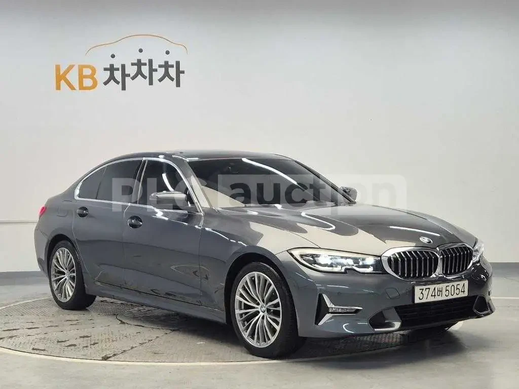 BMW 320 ПОДГРЕВИ * ПАНО * KEYLESS * АВТОКРЕДИТ , снимка 4 - Автомобили и джипове - 54996683