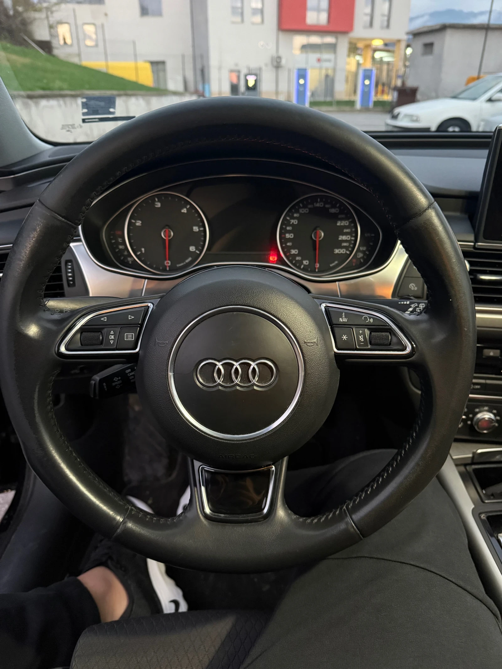 Audi A6, снимка 8 - Автомобили и джипове - 55107666