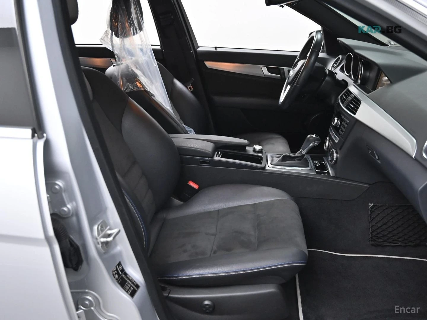 Mercedes-Benz C 220 CDI 4MATIC Edition C* КОЖА* ПАНО* ПОДГРЕВ* НАВИ, снимка 8 - Автомобили и джипове - 55313279