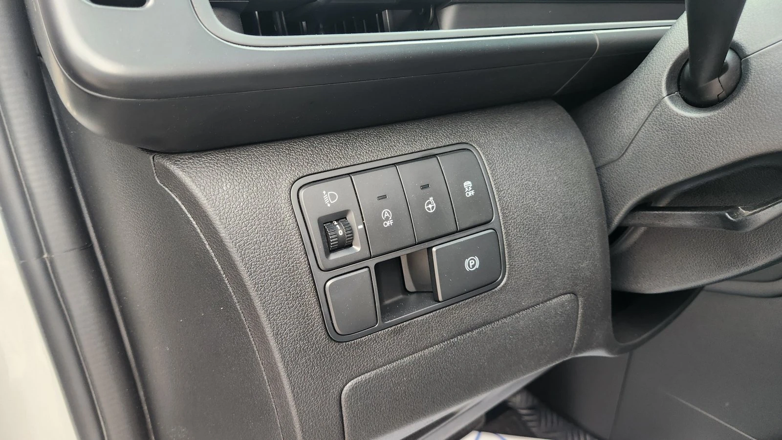 Hyundai Staria Modern* BLIND SPOT* ПОДГРЕВ ВОЛАН* КРАЙНА ЦЕНА, снимка 13 - Автомобили и джипове - 55348382