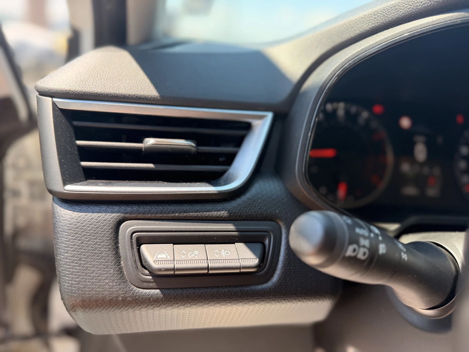 Renault Clio 1.0 TCe/90 �.� | Mobile.bg � ����������� 15
