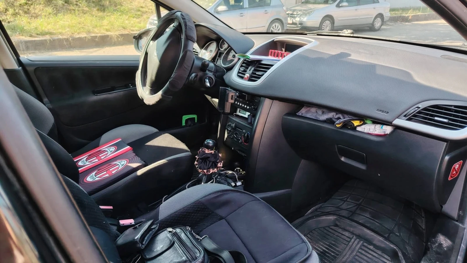 Peugeot 207 1.4 94 к.с., снимка 4 - Автомобили и джипове - 55702934