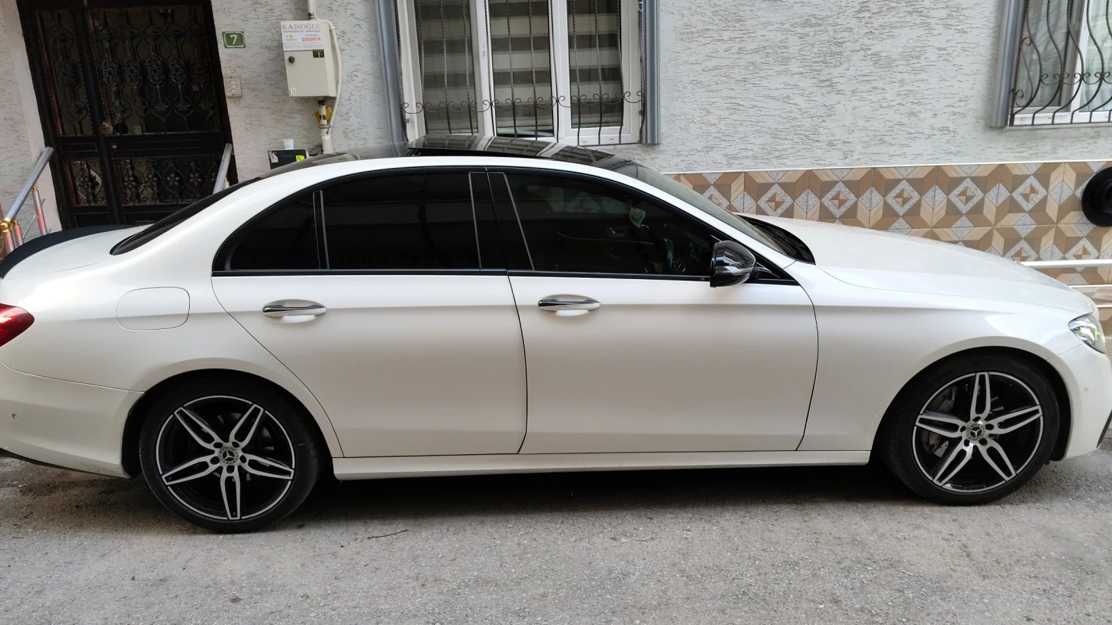 Mercedes-Benz 220, снимка 13 - Автомобили и джипове - 55794369