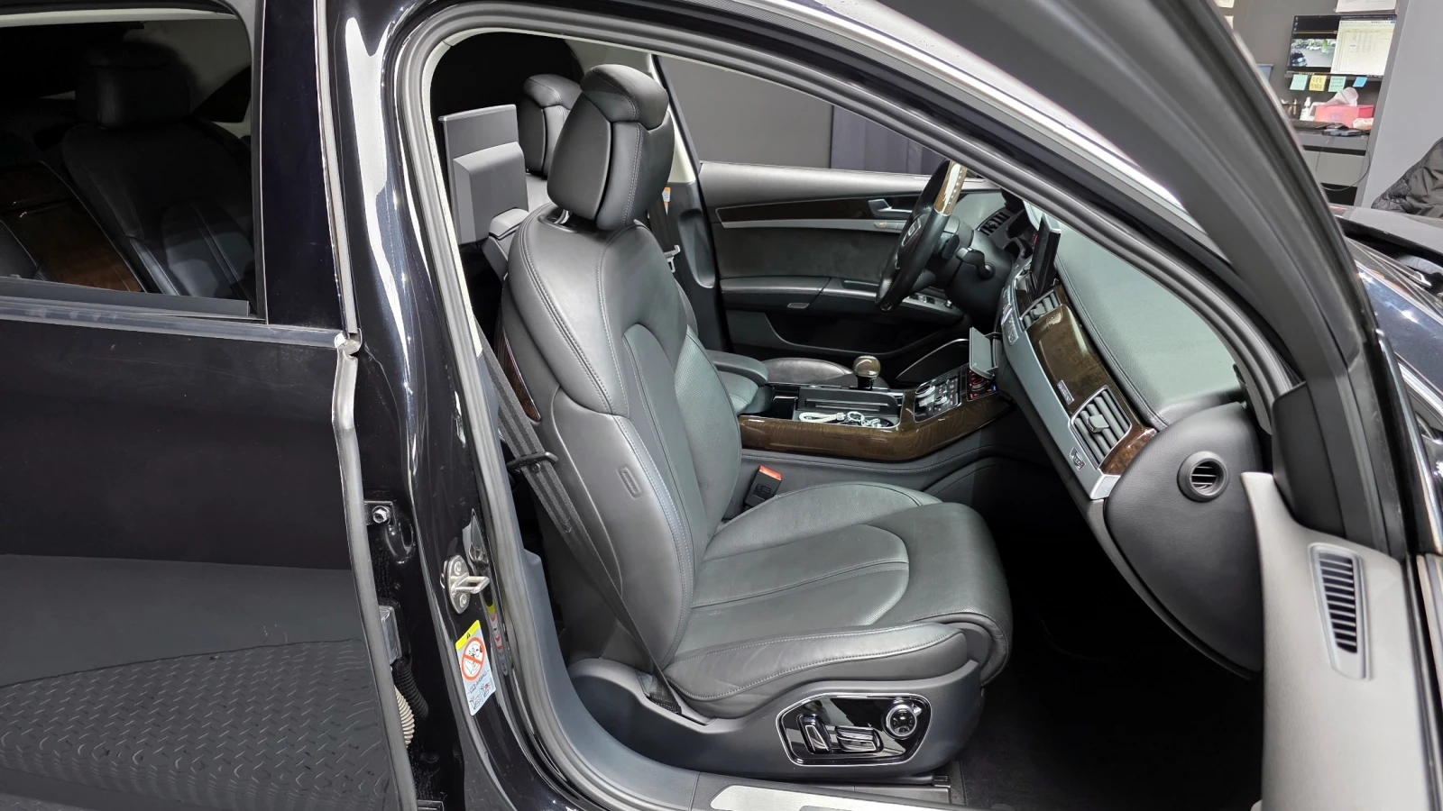 Audi A8 L' 4.0T ' MATRIX ' DISTRONIC ' BUS, снимка 12 - Автомобили и джипове - 55901988