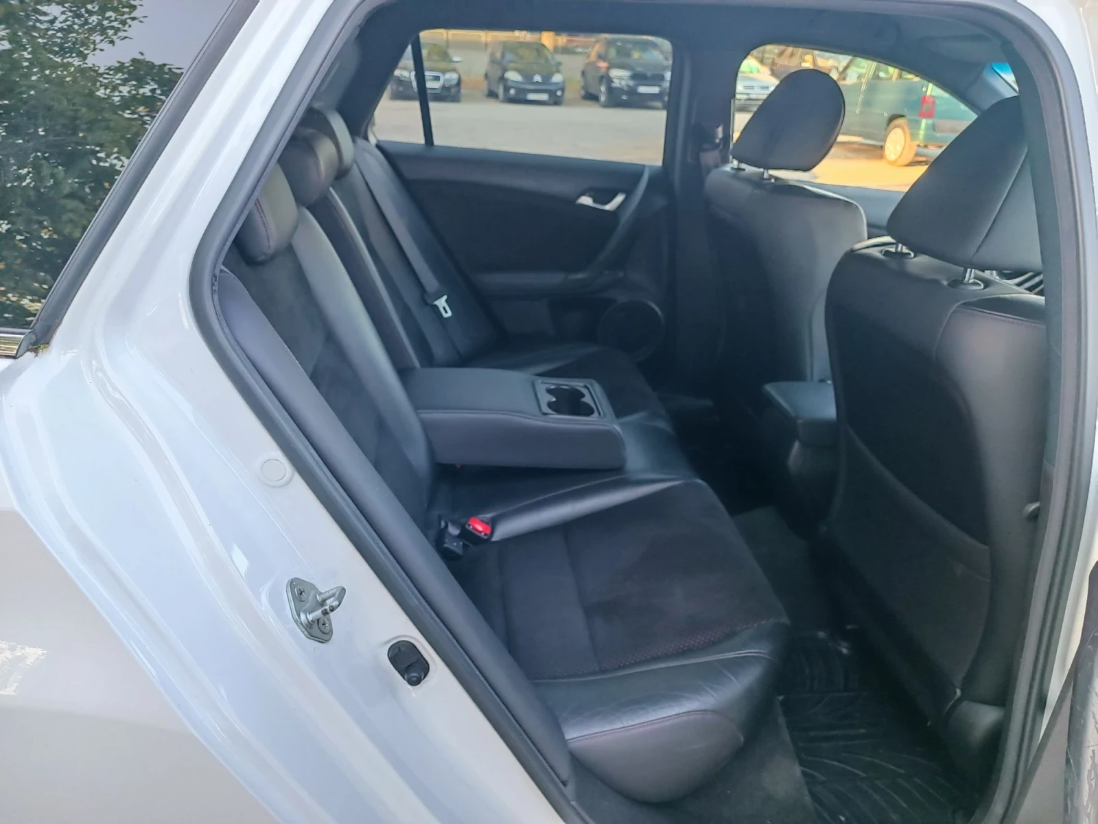 Honda Accord 2.4i-201кс-ШВЕЙЦАРИЯ-РЪЧКА-6ск-FACELIFT-TypeS-NAVI, снимка 11 - Автомобили и джипове - 56140838
