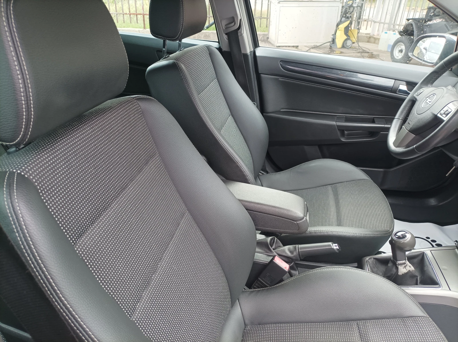 Opel Astra 1.6 БЕНЗИН 105 КС/ ЛИЗИНГ , снимка 8 - Автомобили и джипове - 56225577