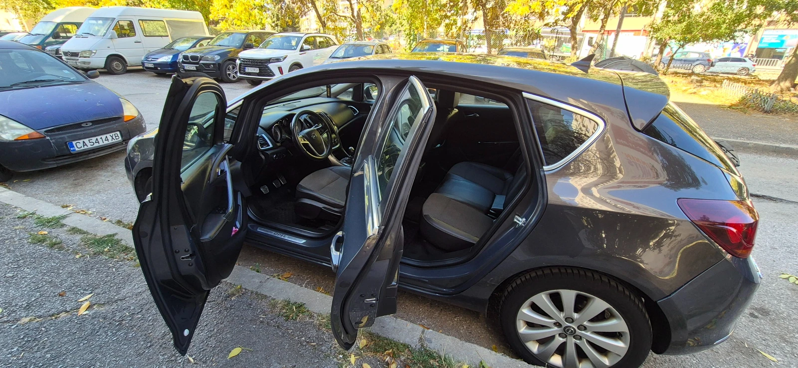 Opel Astra Astra j, снимка 11 - Автомобили и джипове - 56325796