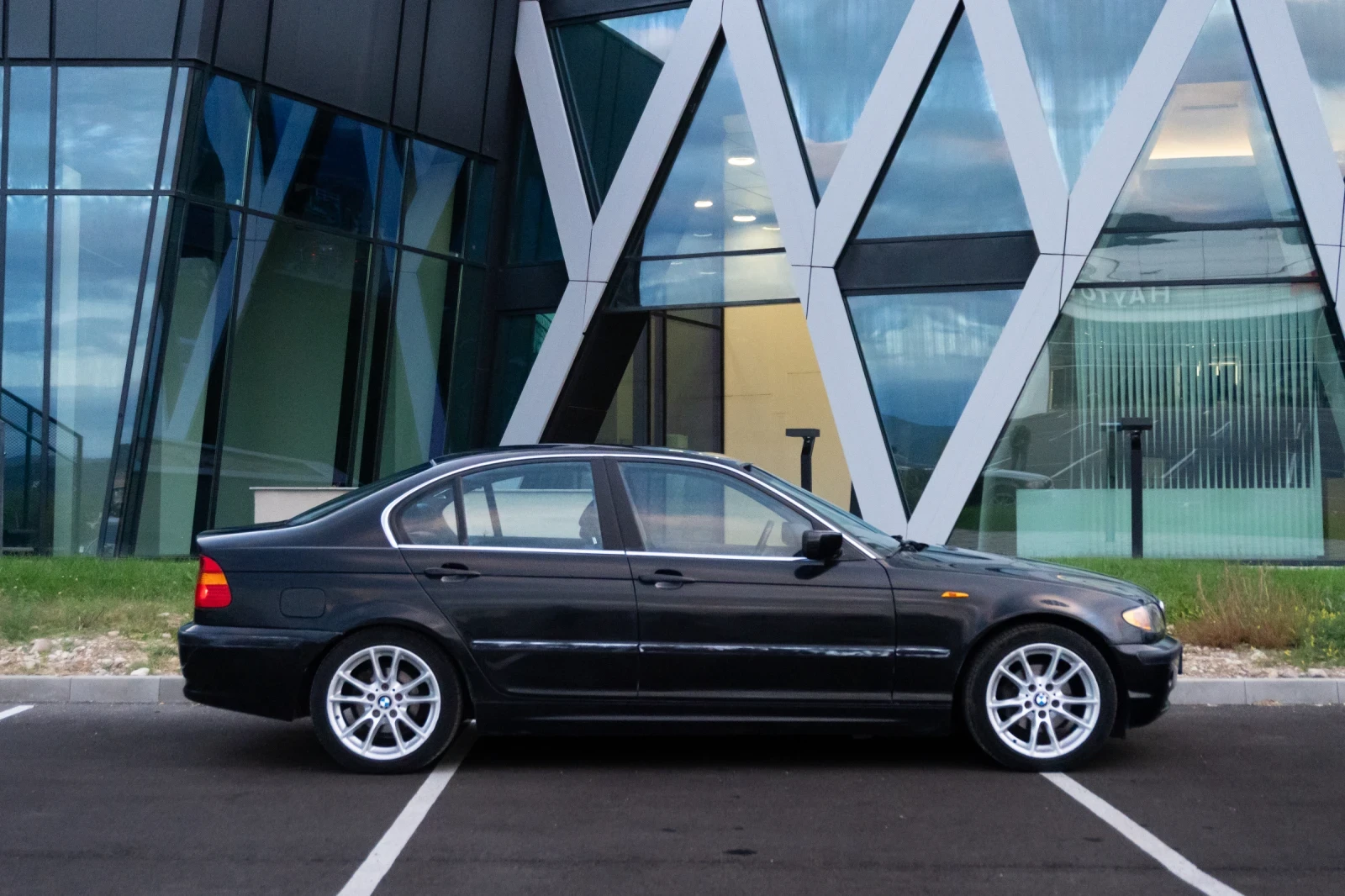 BMW 320, снимка 9 - Автомобили и джипове - 56331200
