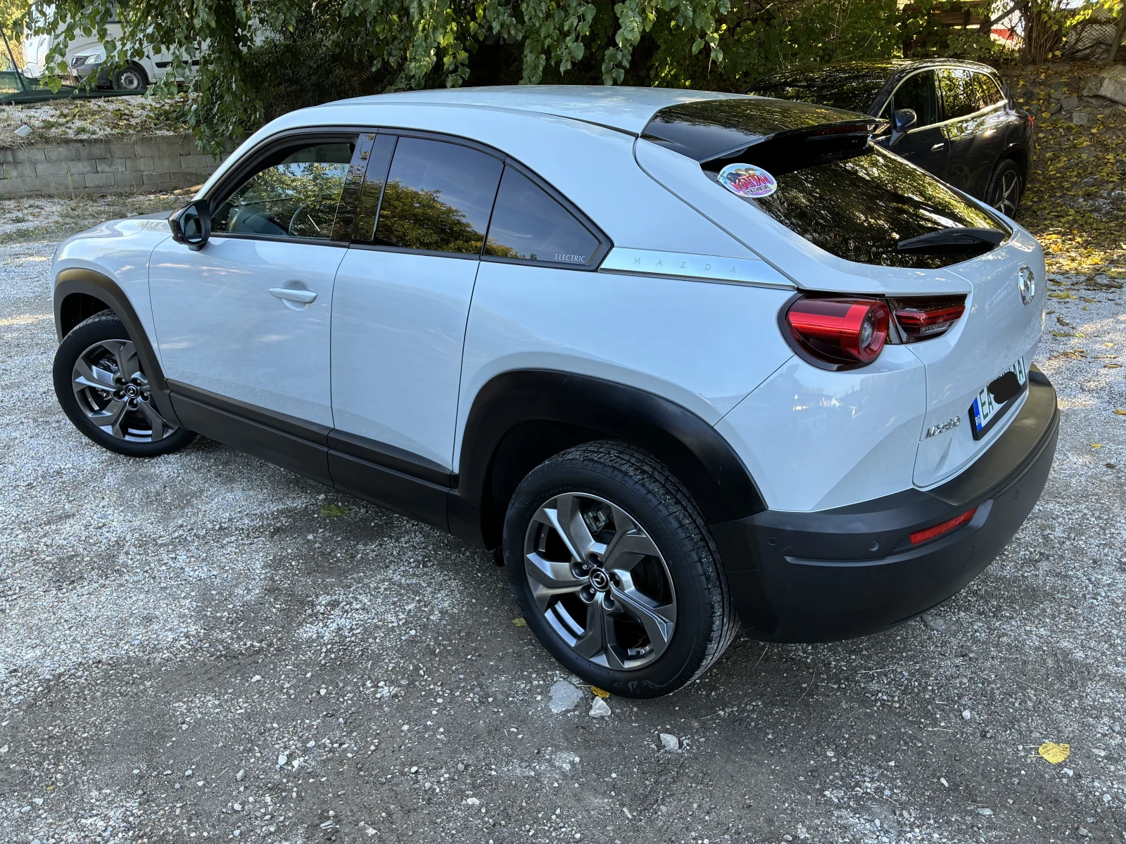 Mazda MX-30, снимка 10 - Автомобили и джипове - 56642868