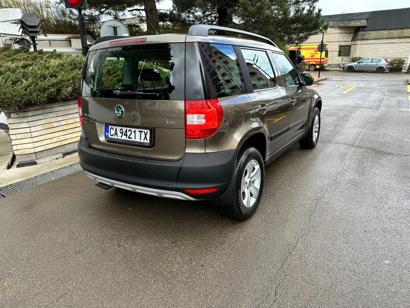 Skoda Yeti 2.0 TDI 4X4 OFFROAD, снимка 4 - Автомобили и джипове - 47078914