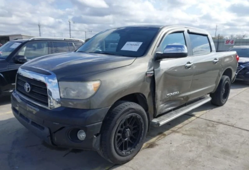 Toyota Tundra, снимка 1 - Автомобили и джипове - 49008756