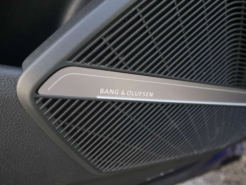 Audi Q5 * Technik * CARFAX * 360 КАМЕРИ* BANG&OLUFSEN* , снимка 10 - Автомобили и джипове - 53599292
