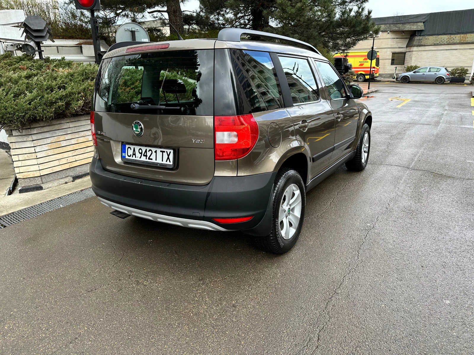 Skoda Yeti 2.0 TDI 4X4 OFFROAD - изображение 4