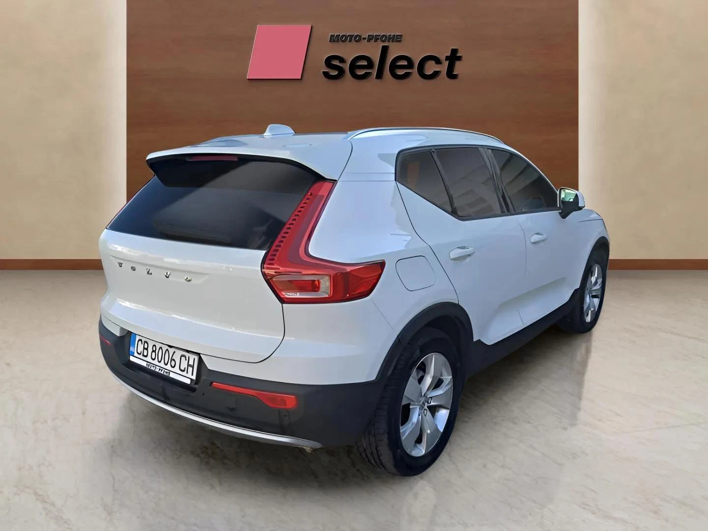 Volvo XC40 2.0 D4 - изображение 6