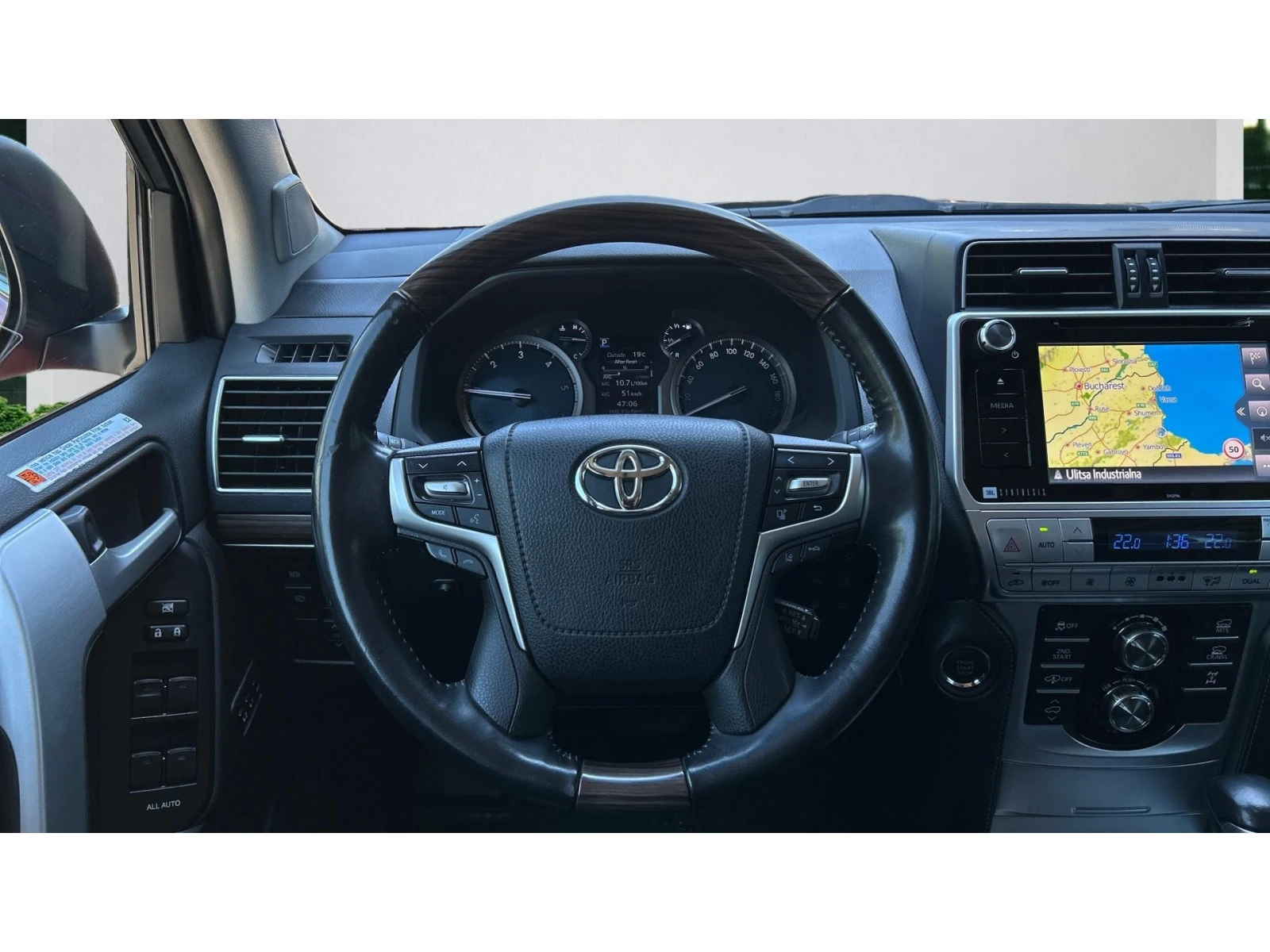 Toyota Land cruiser 150 Luxury, Месечна вноска от 1050 лв. - изображение 9
