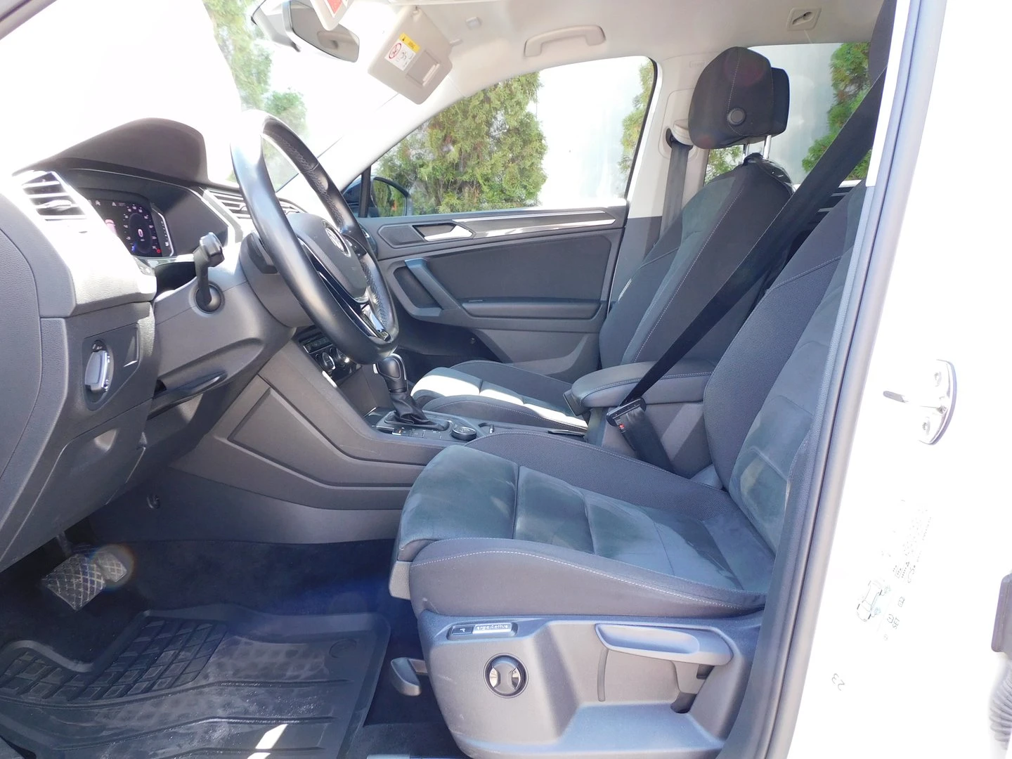 VW Tiguan Highline 2.0TDI 4MOTION BMT - изображение 9
