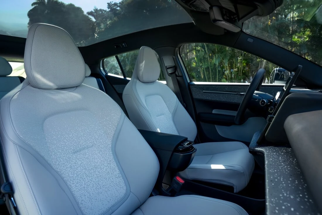 Volvo EX30 Performance TWIN MOTOR | Mobile.bg   6