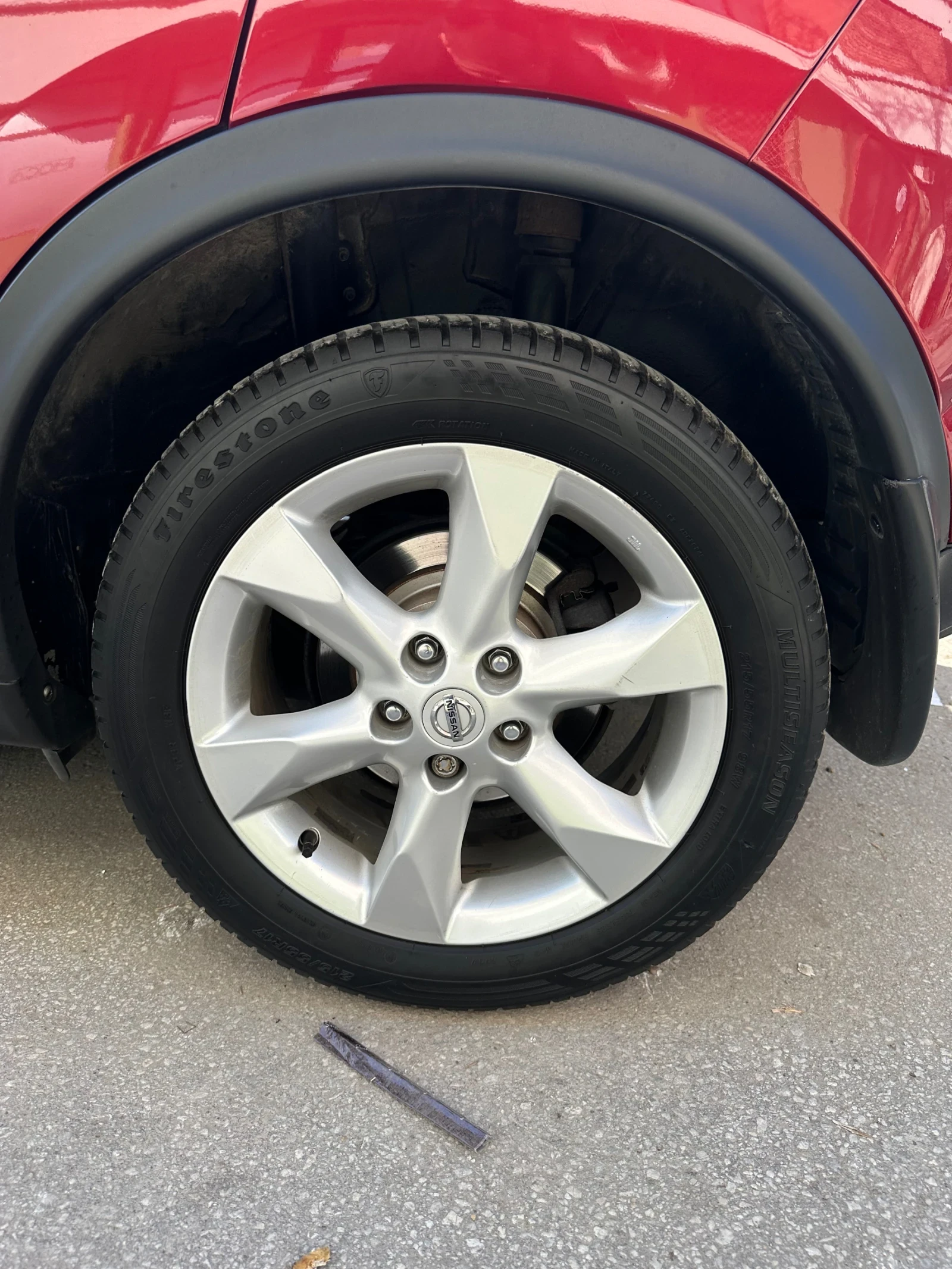 Nissan Juke, снимка 8 - Автомобили и джипове - 53891272