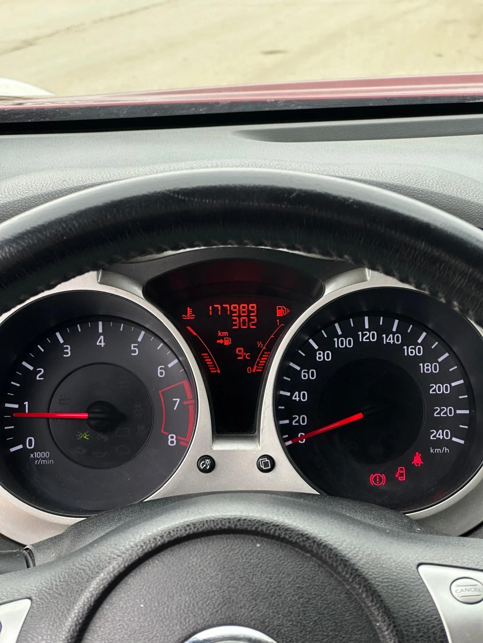 Nissan Juke Еспас Ауто, снимка 7 - Автомобили и джипове - 53891272