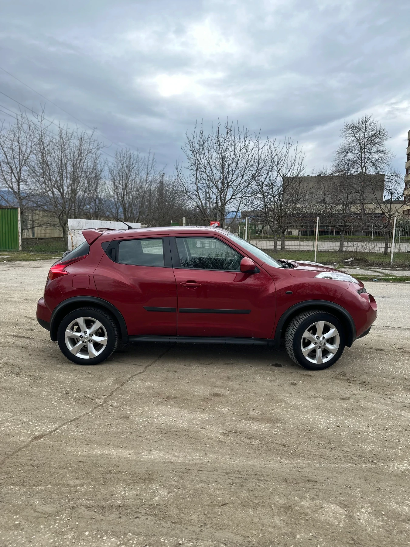 Nissan Juke Еспас Ауто, снимка 4 - Автомобили и джипове - 53891272