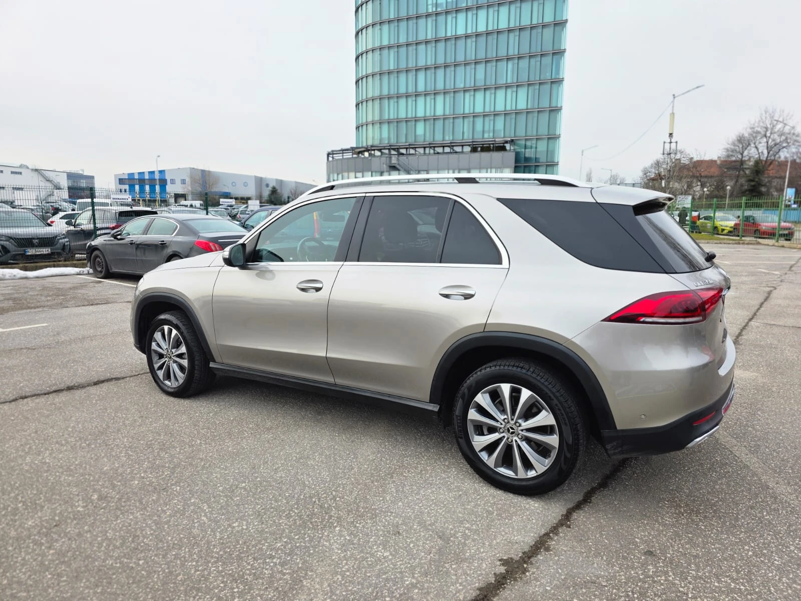 Mercedes-Benz GLE 350 4Matic, снимка 4 - Автомобили и джипове - 53884646