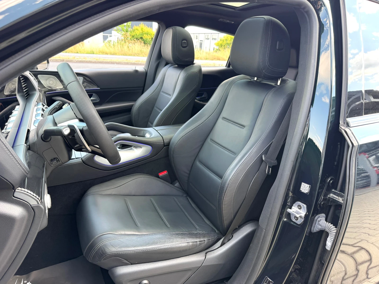 Mercedes-Benz GLE 400 COUPE#FACELIFT#BRABUS#CARBON#PANORAMA#33000KM, снимка 3 - Автомобили и джипове - 55227316