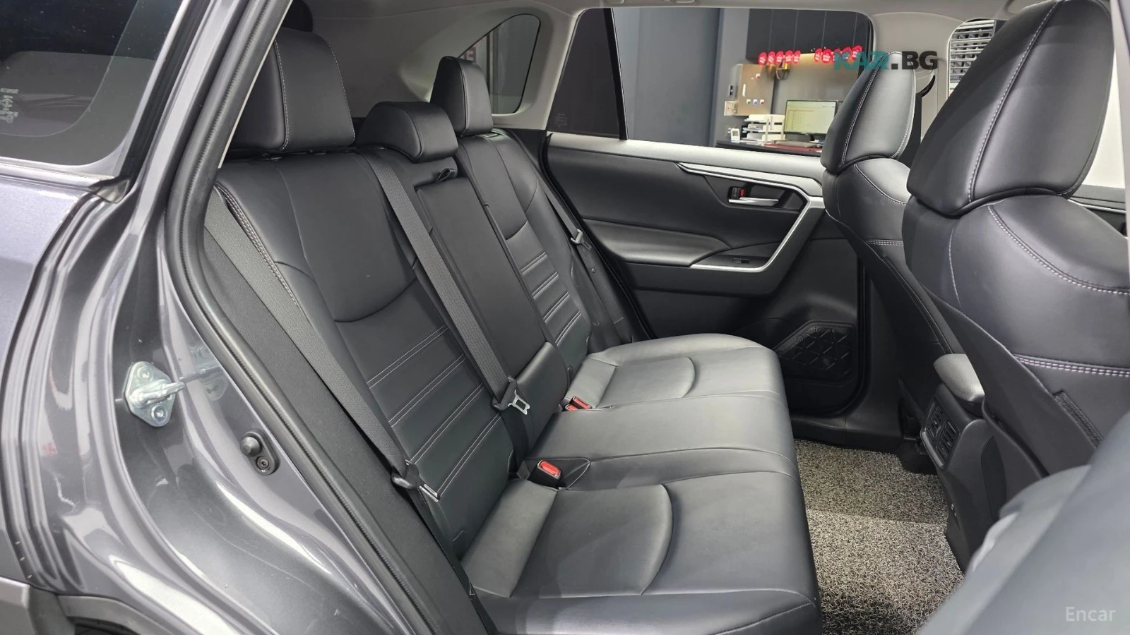 Toyota Rav4 2WD* КОЖА* ПАНО* КАМЕРА, снимка 10 - Автомобили и джипове - 55297067