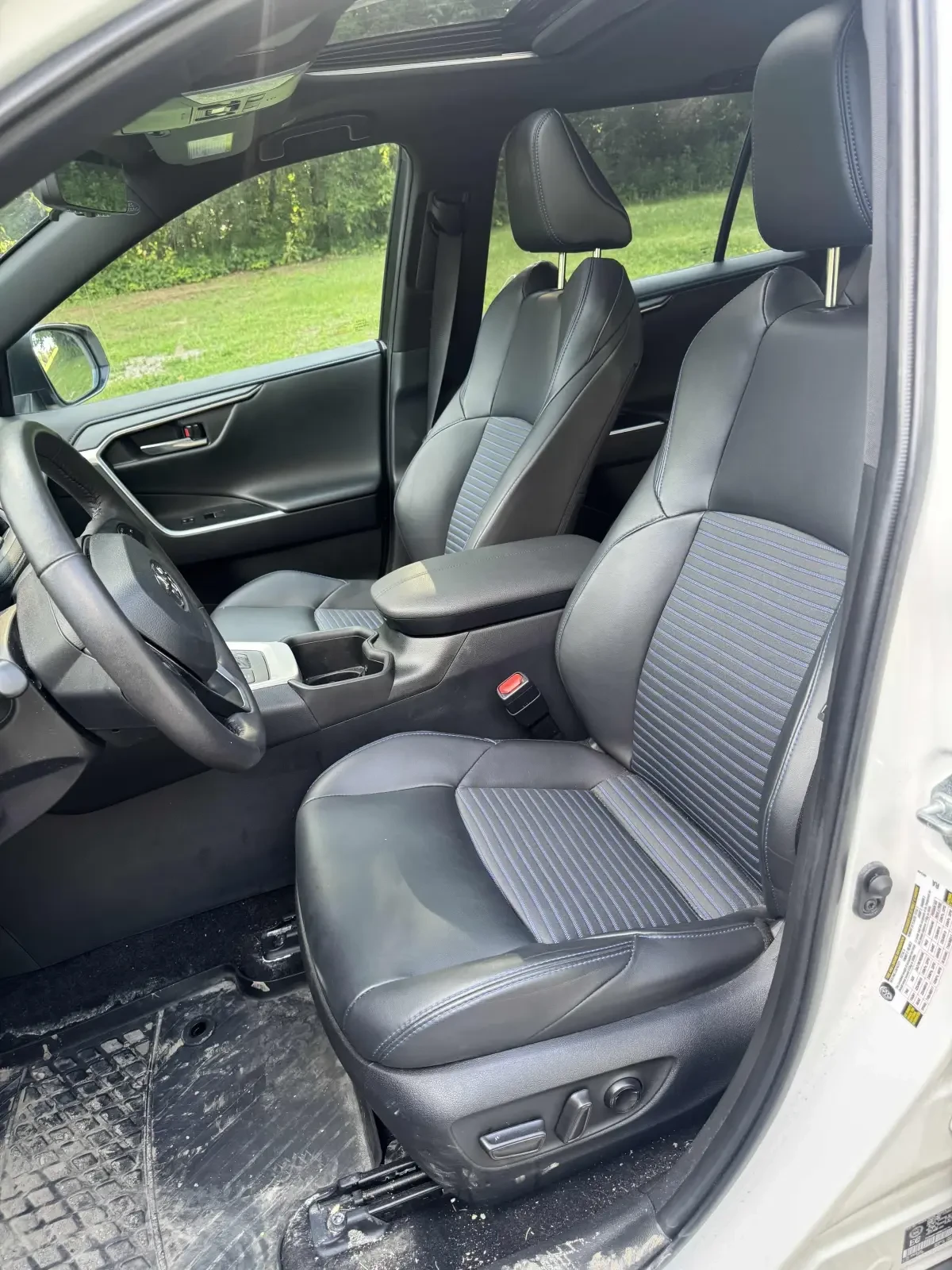 Toyota Rav4 Hybrid XSE, ПРОГНОЗНА ЦЕНА до БГ, снимка 8 - Автомобили и джипове - 55639644