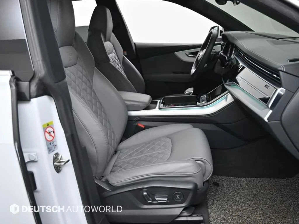 Audi Q8 50TDI *  PREMIUM * S LINE * ОБДУХВАНЕ * 360 * HUD, снимка 11 - Автомобили и джипове - 56128125