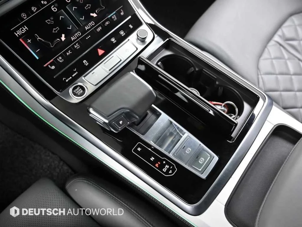 Audi Q8 50TDI *  PREMIUM * S LINE * ОБДУХВАНЕ * 360 * HUD, снимка 9 - Автомобили и джипове - 56128125