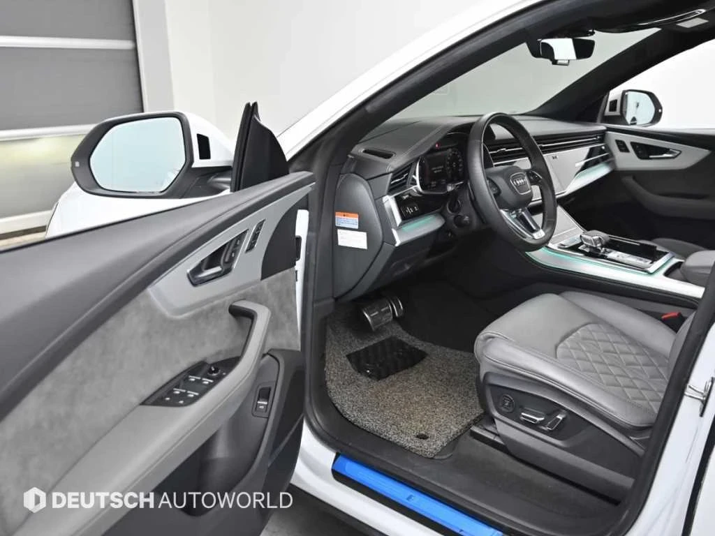 Audi Q8 50TDI *  PREMIUM * S LINE * ОБДУХВАНЕ * 360 * HUD, снимка 5 - Автомобили и джипове - 56128125