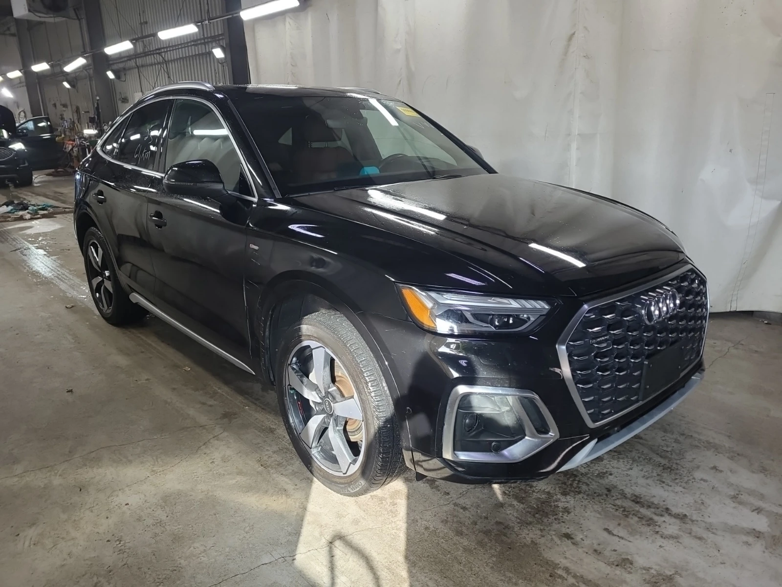 Audi Q5 TECHNIK, снимка 2 - Автомобили и джипове - 56442151