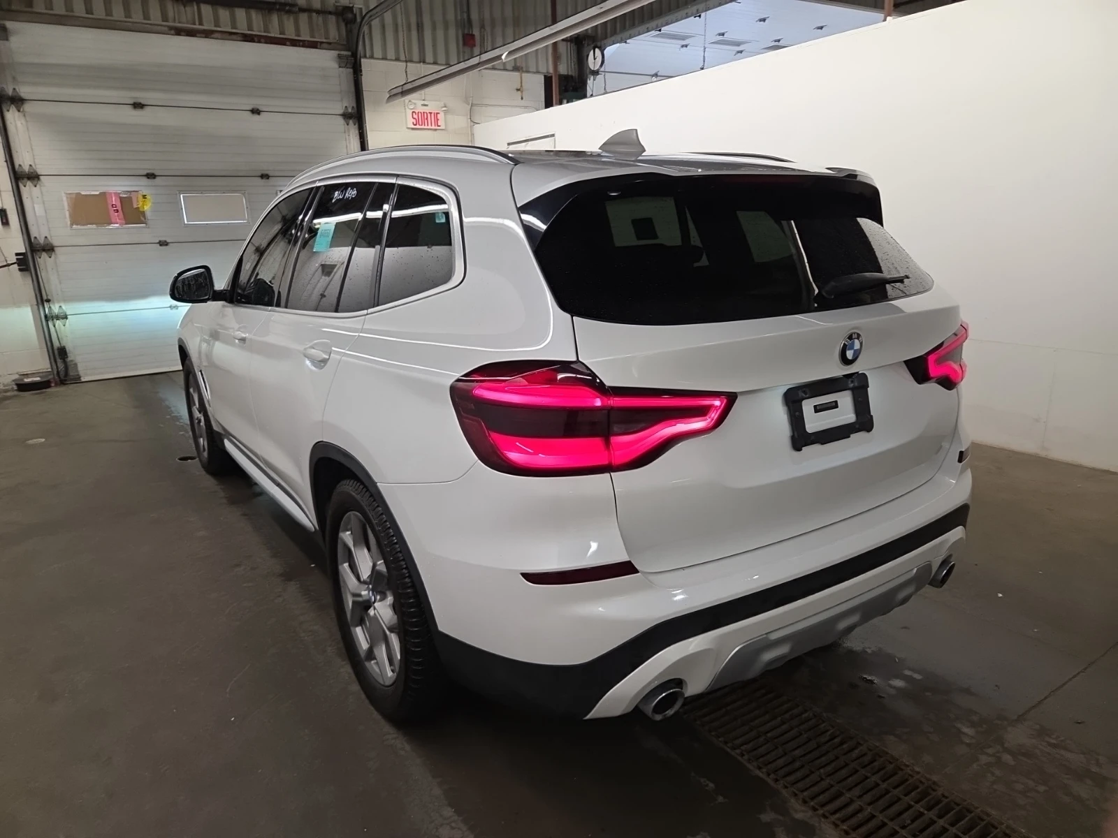 BMW X3 XDRIVE30I / АВТОКРЕДИТ, снимка 4 - Автомобили и джипове - 56741663