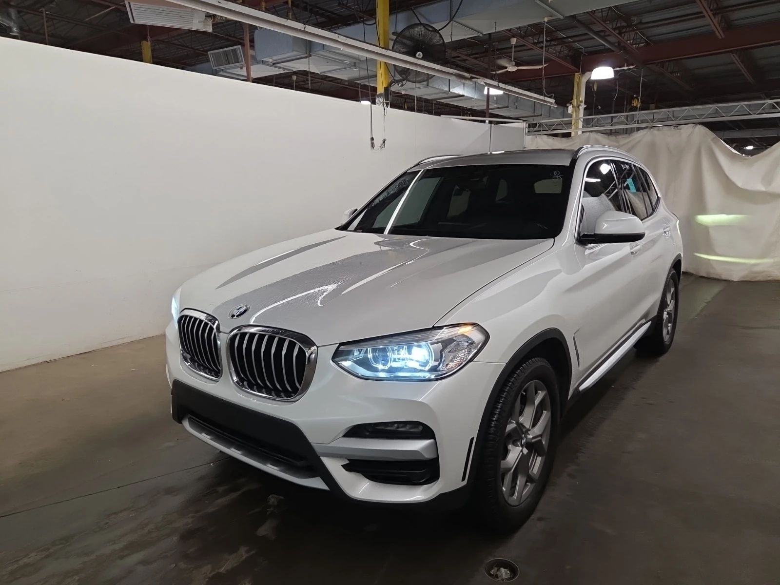 BMW X3 XDRIVE30I / АВТОКРЕДИТ