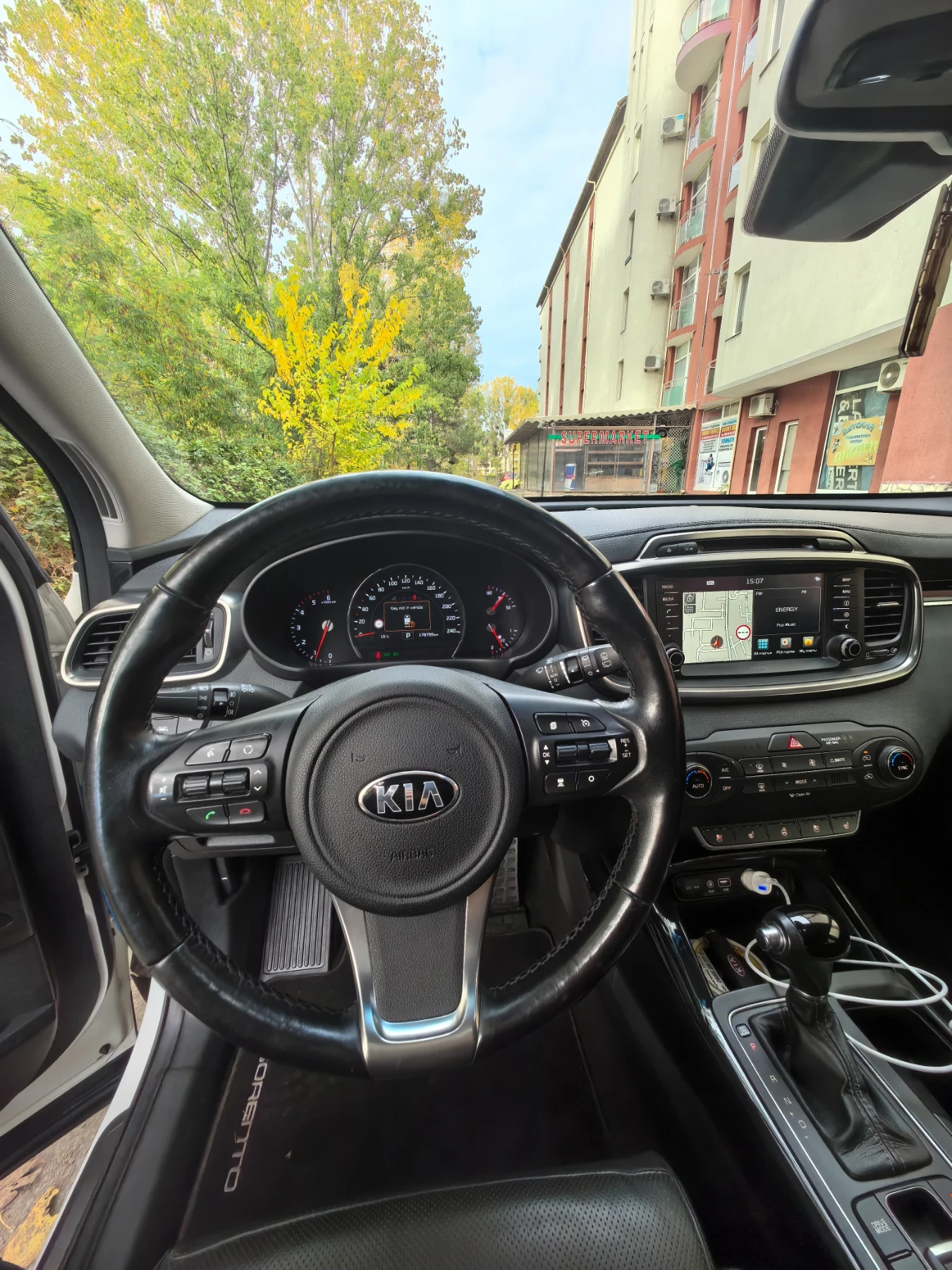 Kia Sorento, снимка 10 - Автомобили и джипове - 56748331