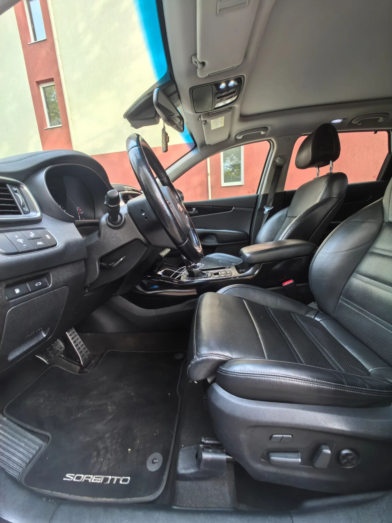 Kia Sorento, снимка 14 - Автомобили и джипове - 56748331