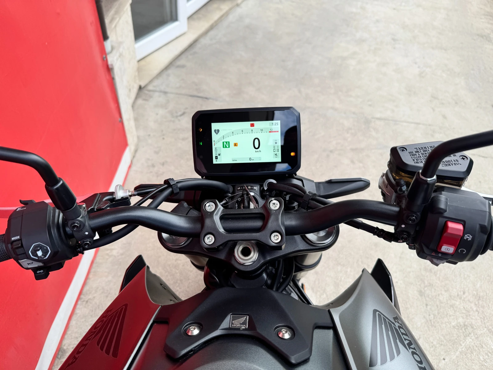 Honda Hornet 1000- ABS- TC-НОВ - изображение 9