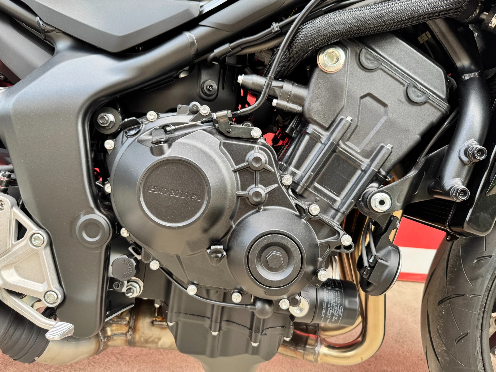 Honda Hornet 1000- ABS- TC-НОВ - изображение 6