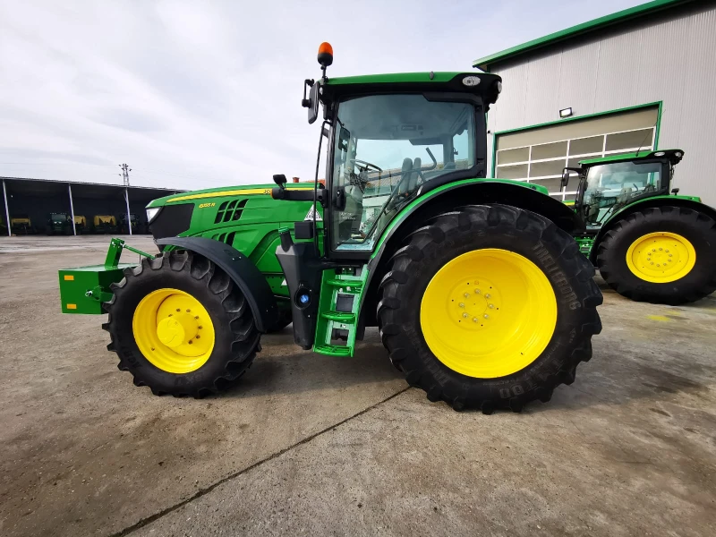 Трактор John Deere 6155R  лизинг с първоначална вноска 20 %, снимка 11 - Селскостопанска техника - 43596451