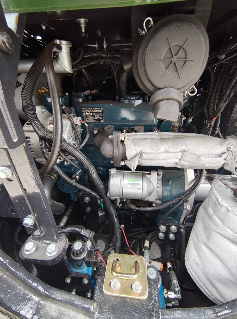 Багер Kubota Avator SW25, снимка 7 - Индустриална техника - 52023962