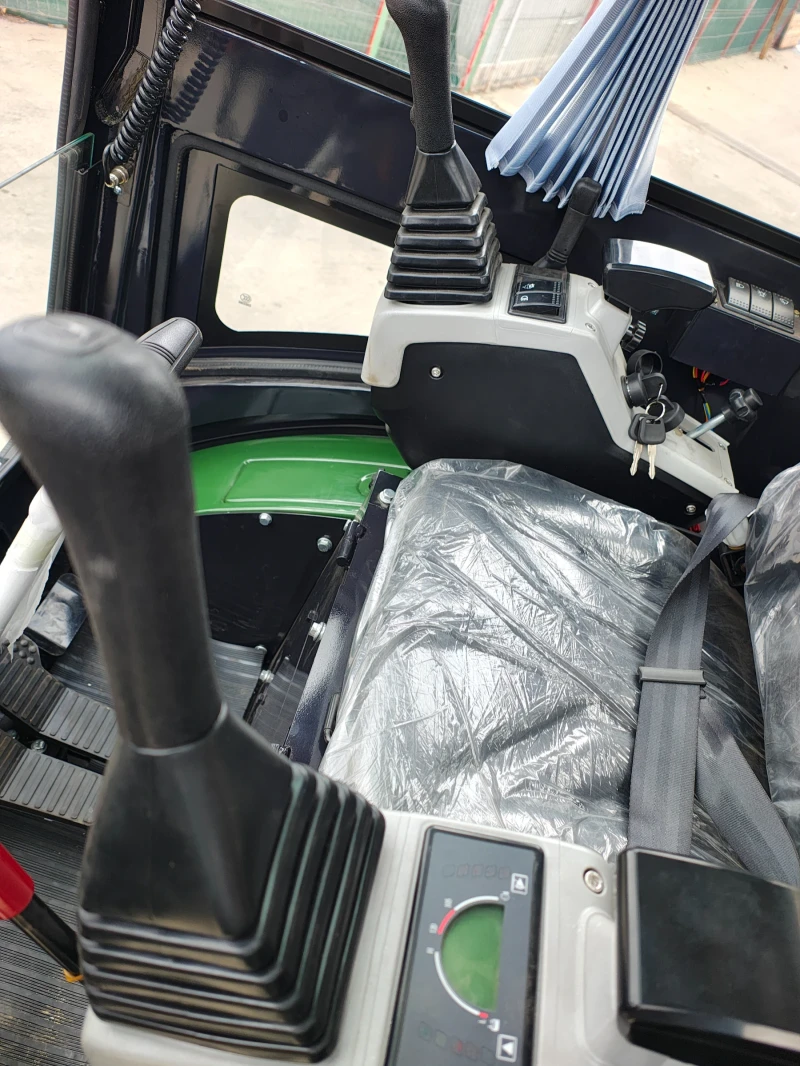 Багер Kubota Avator SW25, снимка 9 - Индустриална техника - 52023962