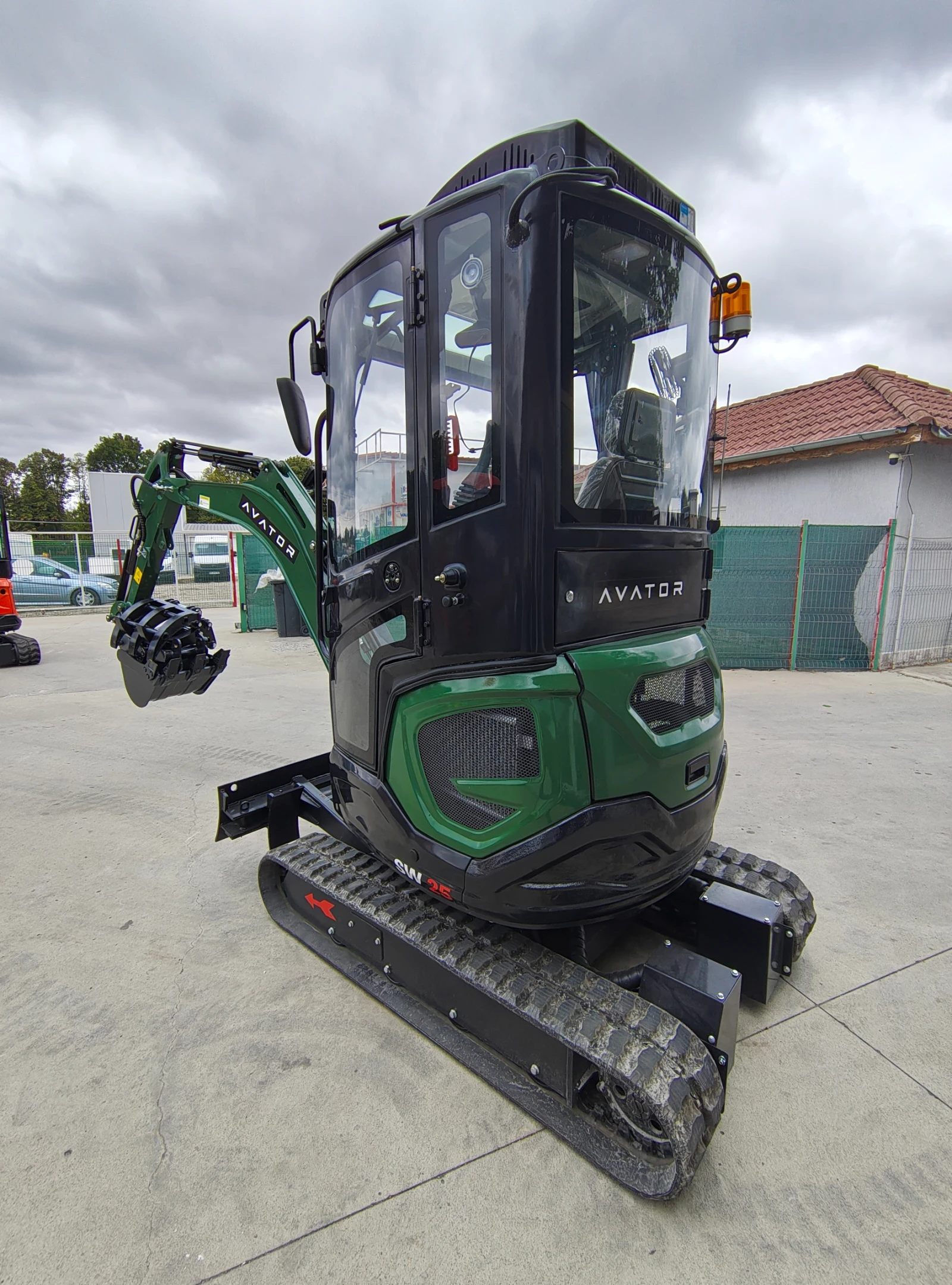Багер Kubota Avator SW25 - изображение 6