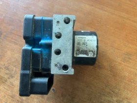 ABS модул Toyota Yaris 89541-0D040, снимка 2