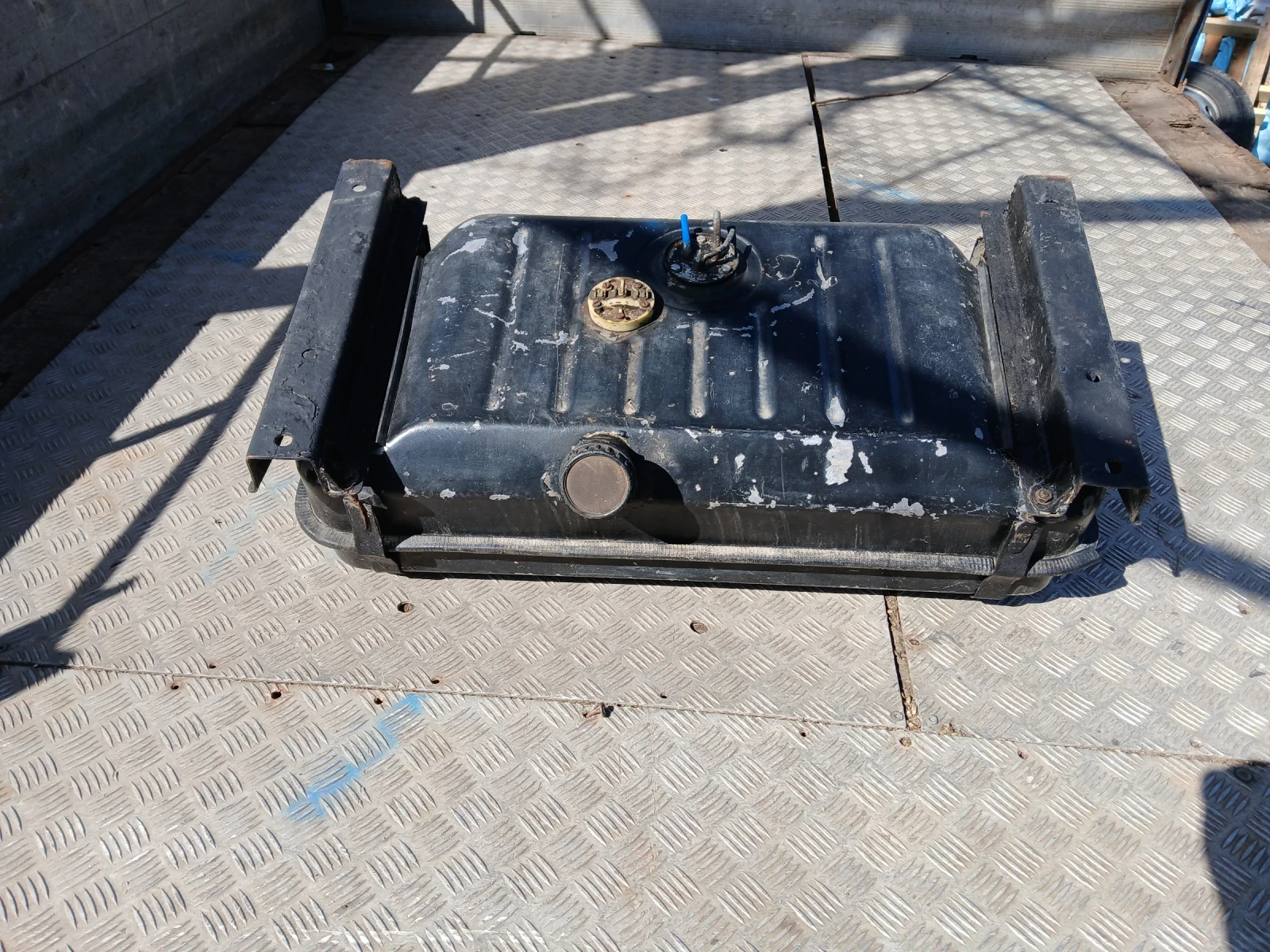 Резервоар за гориво 70 литра , снимка 4 - Части - 53811932