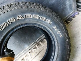 Гуми Всесезонни 235/75R15, снимка 5 - Гуми и джанти - 39109129