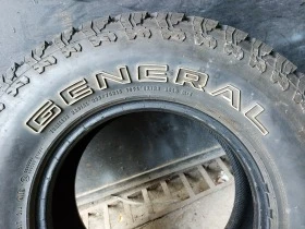 Гуми Всесезонни 235/75R15, снимка 4 - Гуми и джанти - 39109129