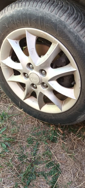 Kia Ceed 1.4 и1.6 автоматик.газ, снимка 7